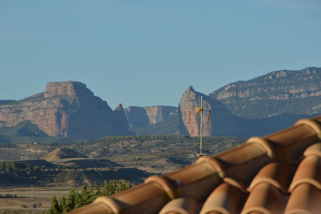 Atico Con Terrazas, Garaje Y Ascensor En El Casco Antiguo Huesca Exterior foto